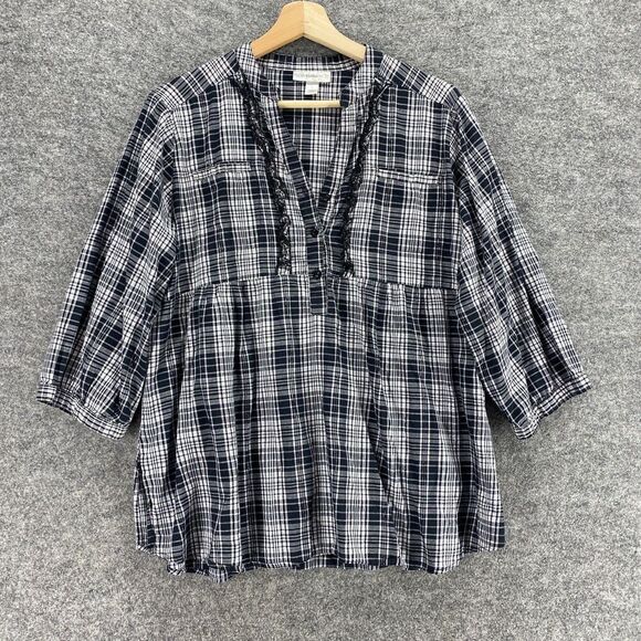 Dressbarn Tops - Dressbarn Blouse Women L Large Black Plaid V-Neck 1/2 Button 3/4 Sleeve Casual